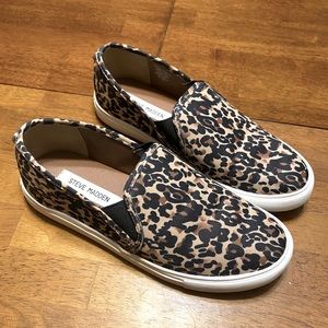Women’s Steve Madden slip on shoes